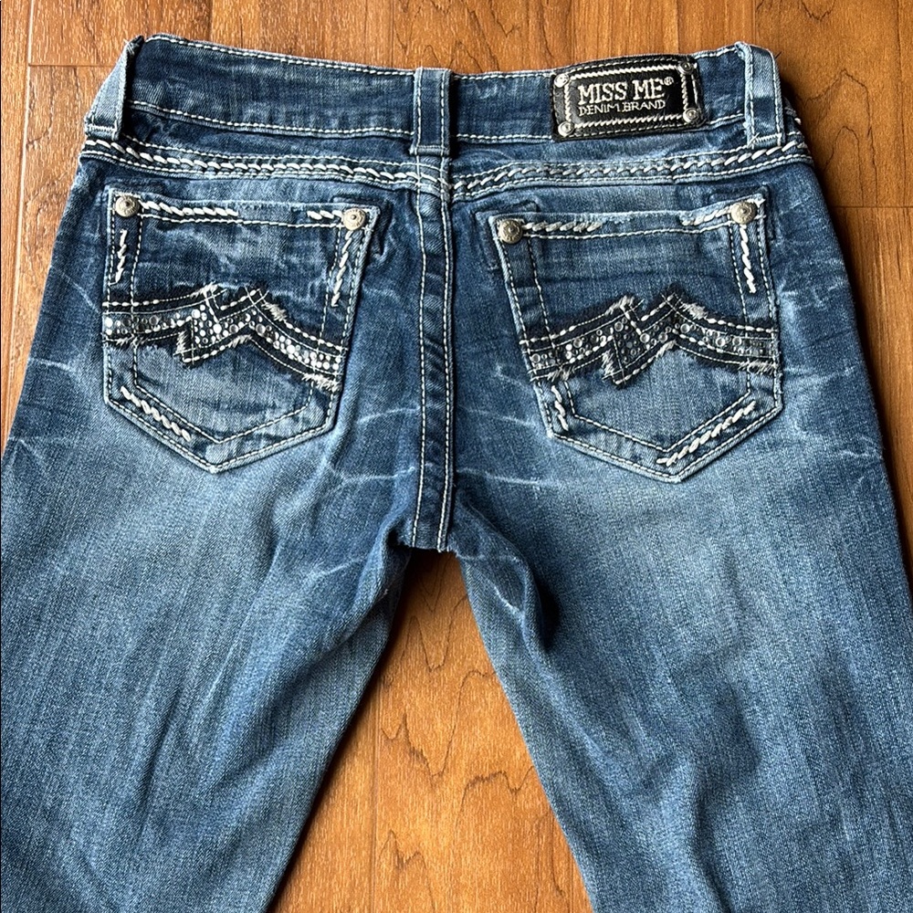 Miss Me size 25 Denim Jeans with Embroidered M on the back
